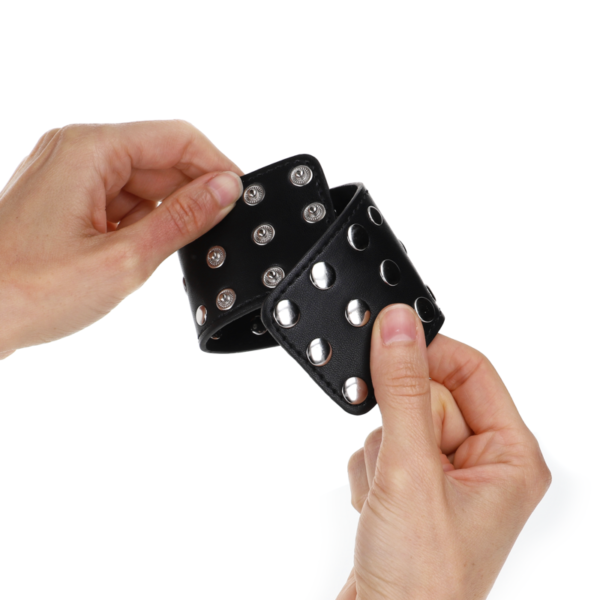 KINK - RETENÇÕES DE PULSO COM SNAP FASTEN COMPLETO DE REBITES PRETOS AJUSTÁVEIS 19-24 CM X 5,5 CM - Image 2
