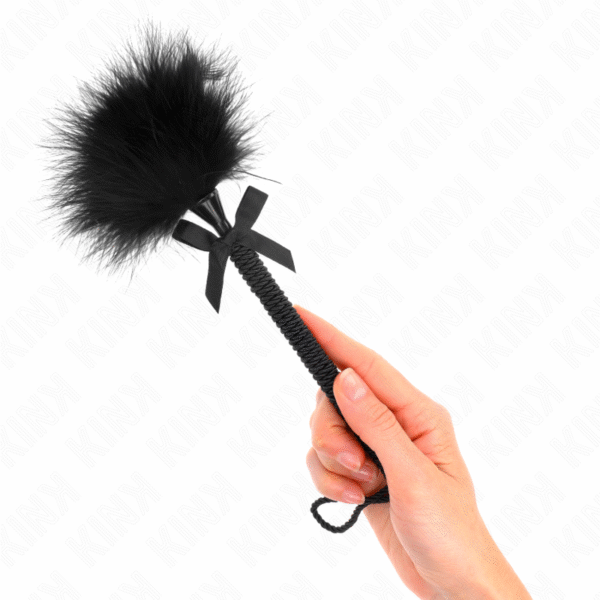 KINK - VARINHA DE CORDA DE NYLON COM PENAS DE CÓCEGAS E LAÇO PRETO 25 CM - Image 3