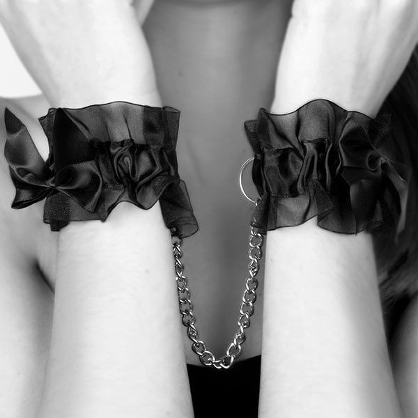 BIJOUX - INDISCRETS FROU FROU ORGANZA HANDCUFFS - Image 3